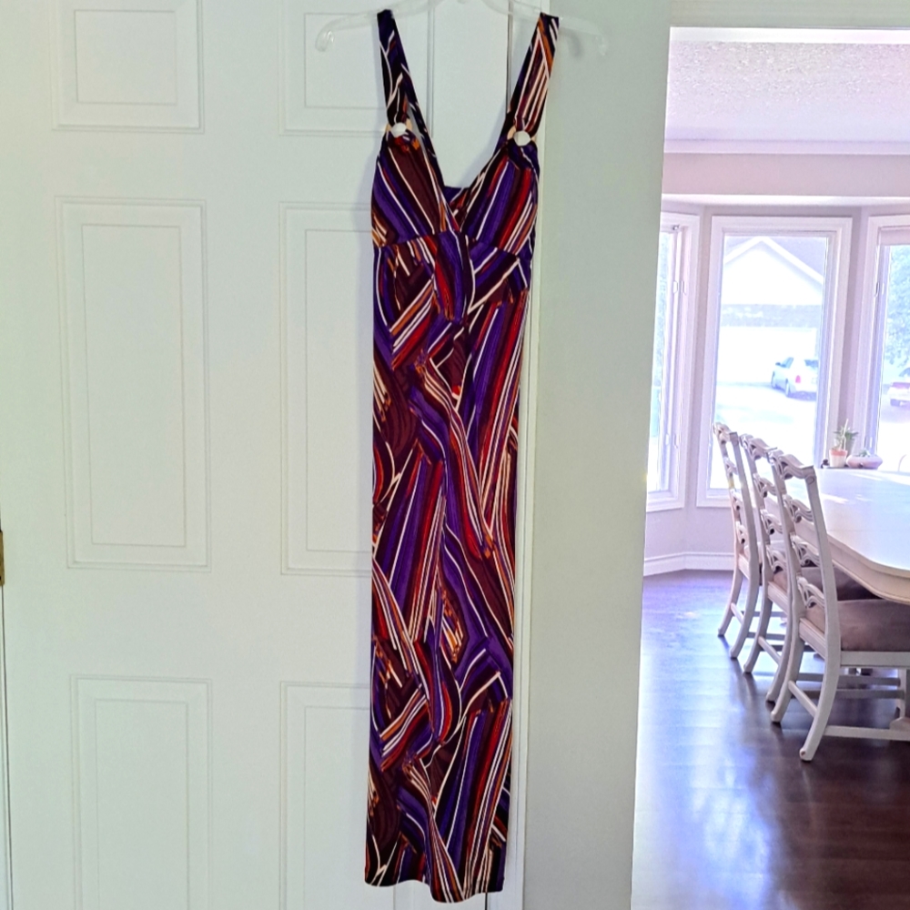Heart Soul multi colored maxi dress. Size M.